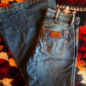 Wrangler Retro Bell Bottoms